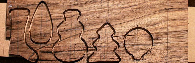 Horizontally aligned alignment marks